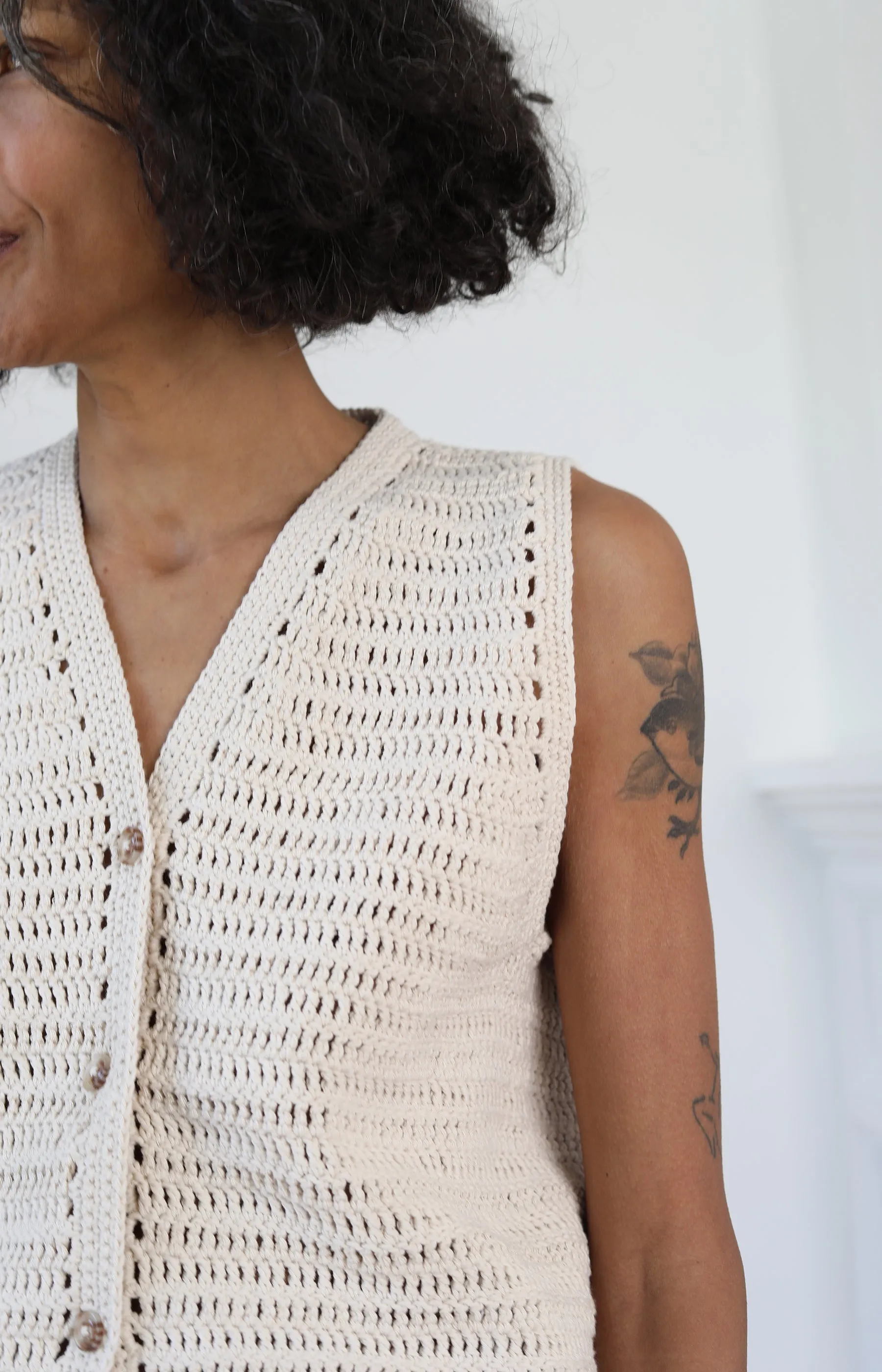 Jasmin Off White Vest
