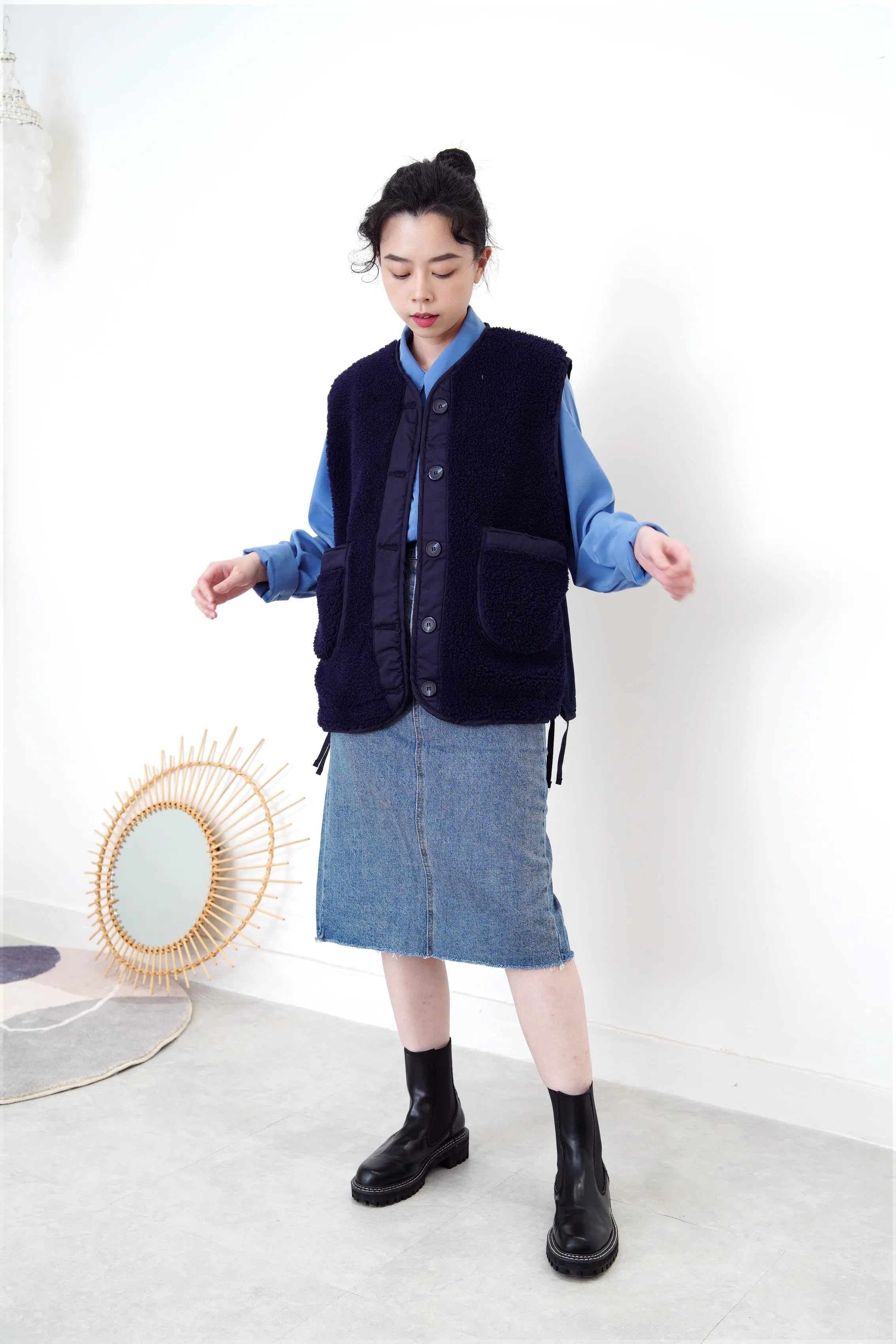 Navy borg vest jacket